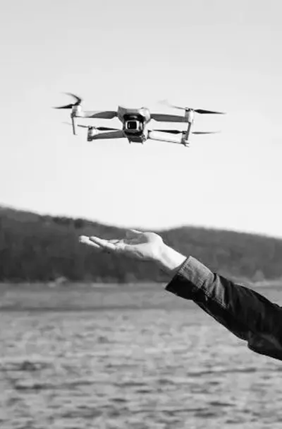 Dronpilóta workshop a Schola Nova műhelyben Budapesten